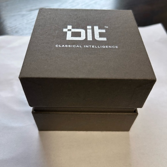 Bit Smartwatch - Picture 6 of 6